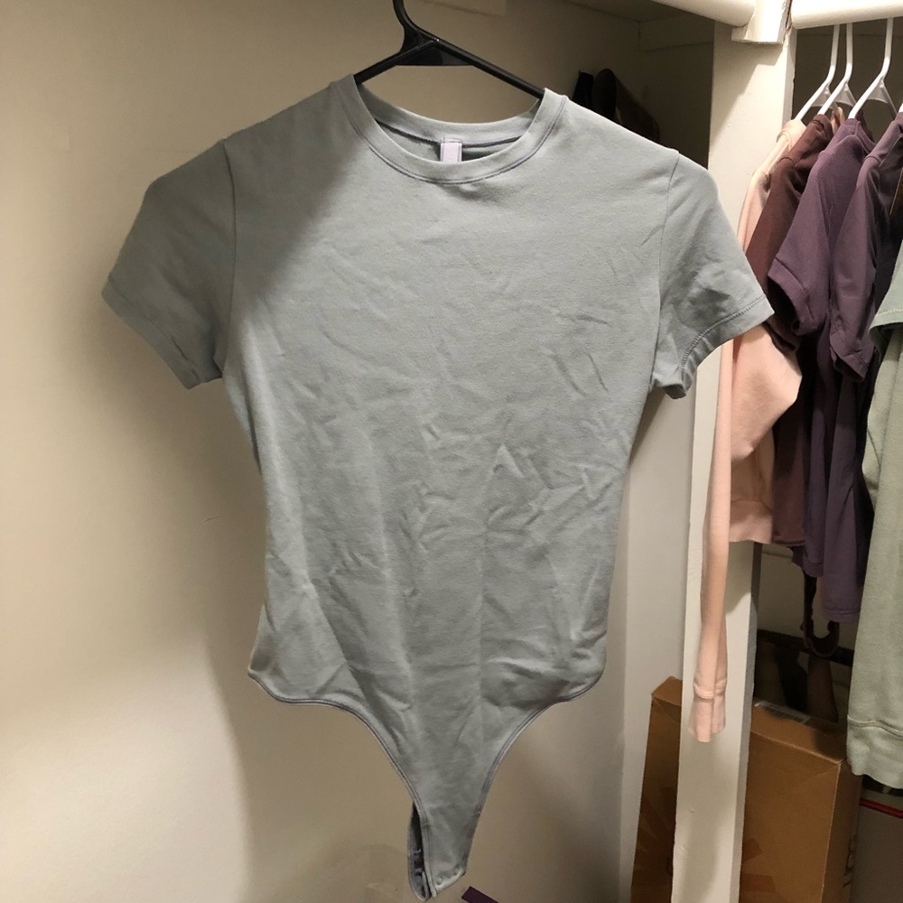 SKIMS cotton jersey bodysuit in pacific - Picture 2 of 6